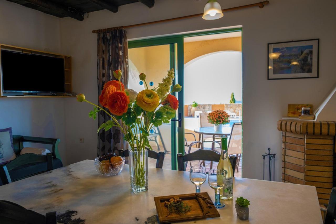 Villa Jokasta & Erato Ханья Номер фото